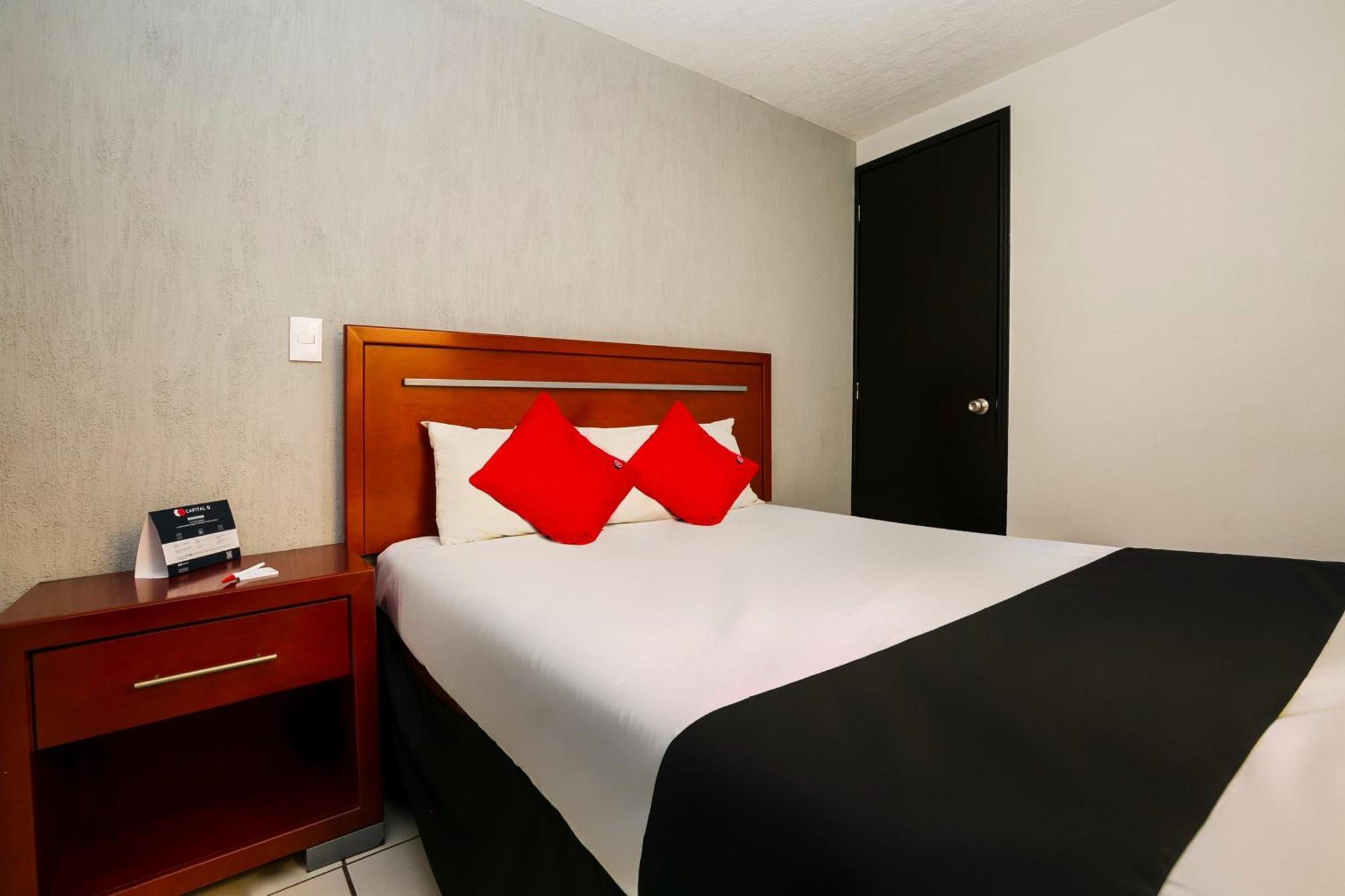Capital O Hotel Victoria 모렐리아 외부 사진