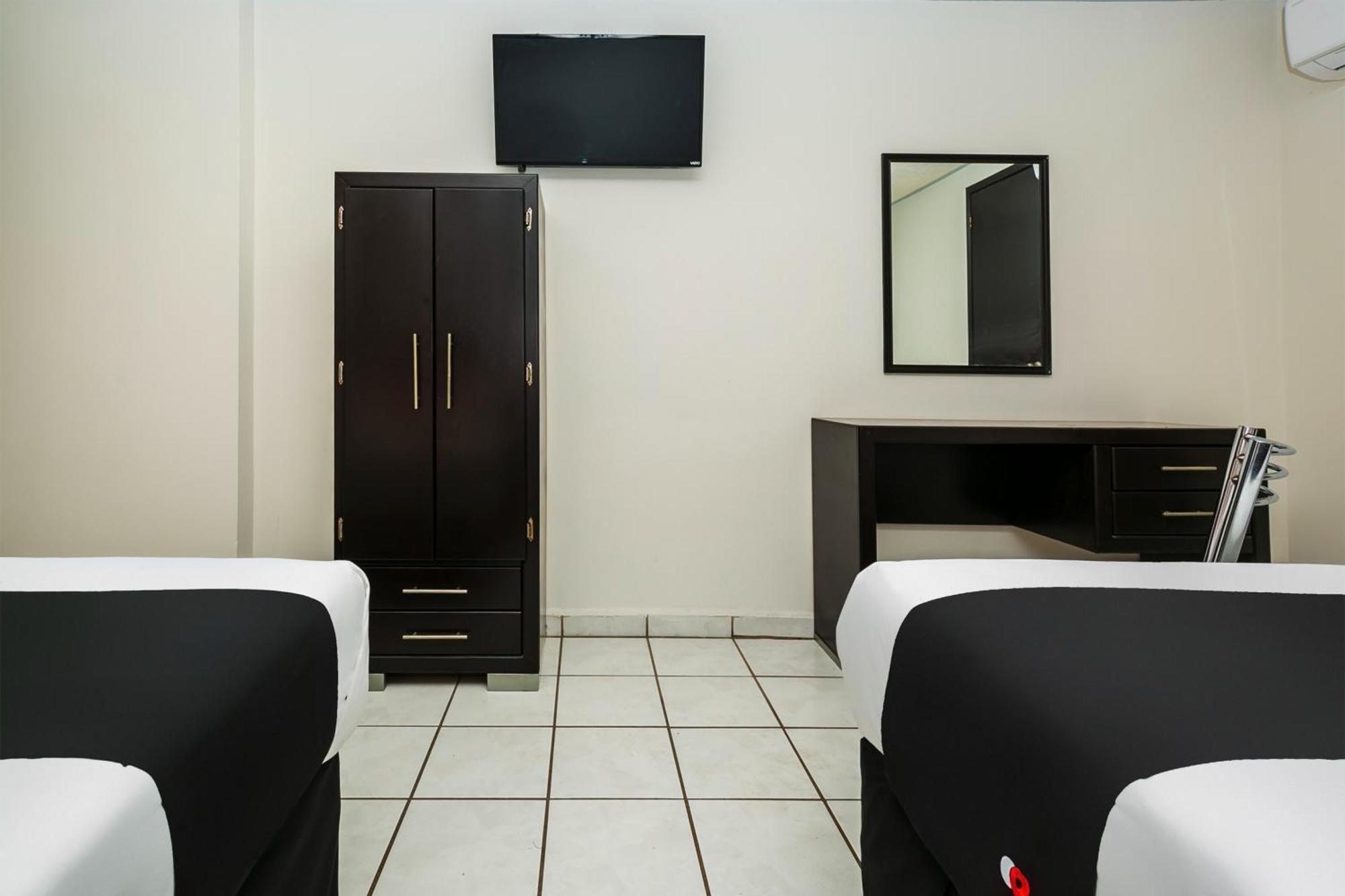 Capital O Hotel Victoria 모렐리아 외부 사진